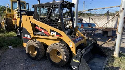 cat 226b skid steer reviews